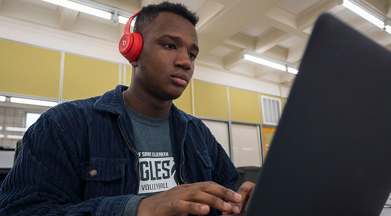 Student Profile: Emmanuel Hounsa, '22